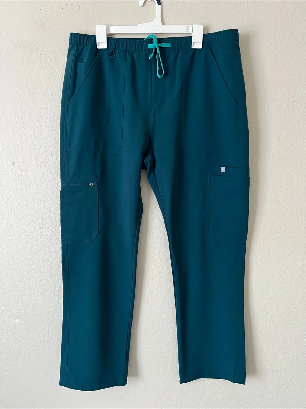 Like New! FIGS Cairo Straight Leg Scrub Trouser™ PO#1643 Caribbean Blue Size XL
